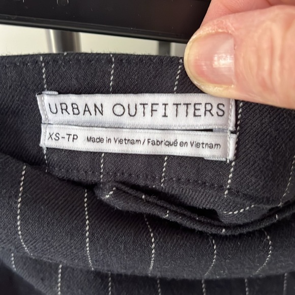 🎉 BOGO! 2/$12! Urban Outfitters Mini Skirt - Picture 4 of 4